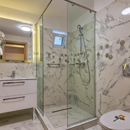 ساتورن 5* ساتورْنْ