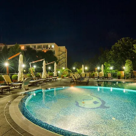 فندق ساتورن 5*