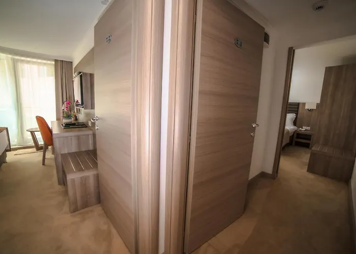 Hotel Saturn 호텔 5*