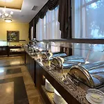 Hotel Saturn