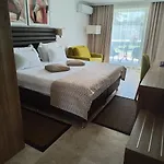 萨图恩酒店 5*