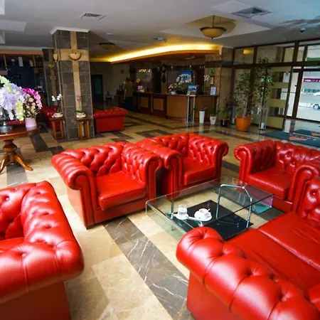 호텔 Hotel Saturn 5*