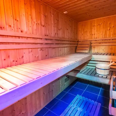 Hotel Saturn Hotel 5*