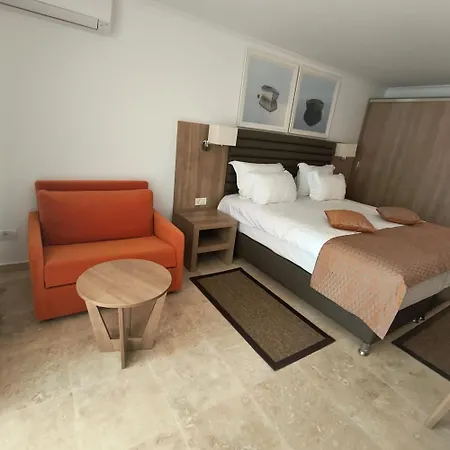 Hotel Saturn