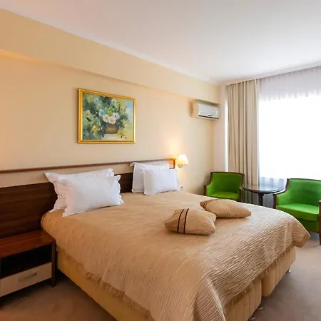 Hotel Saturn