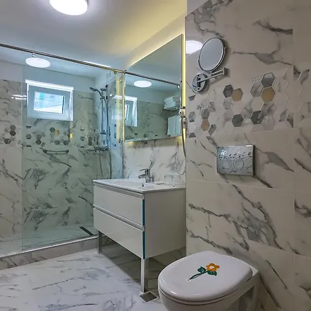 Hotel Hotel Saturn 5*