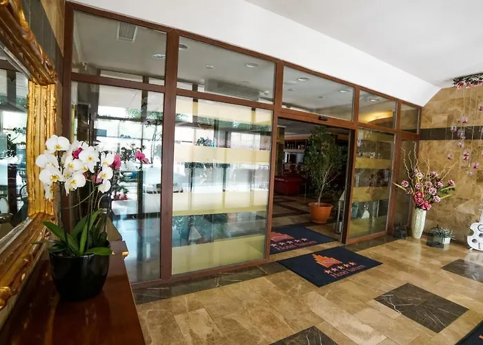 Szálloda Hotel Saturn 5*