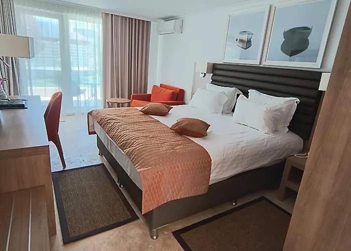 Hotel Saturn Szálloda 5*