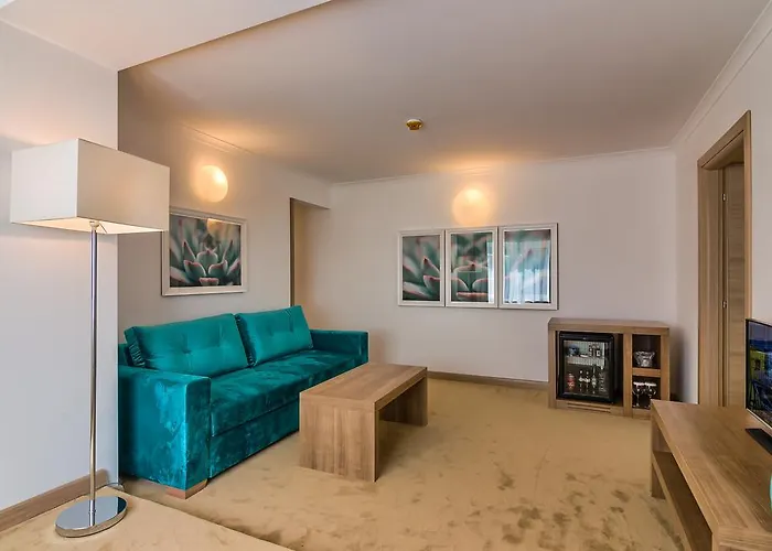 Szálloda Hotel Saturn Saturn